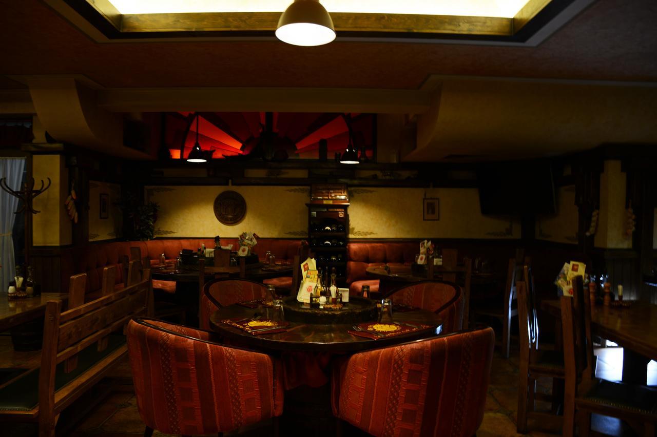 Diplomat Plaza Hotel & Resort 卢科维特 外观 照片