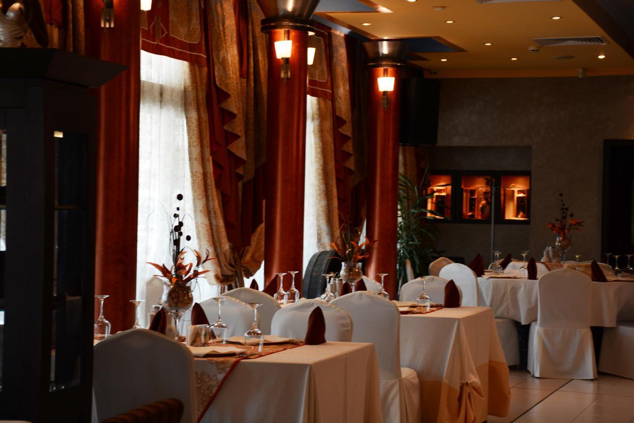 Diplomat Plaza Hotel & Resort 卢科维特 外观 照片