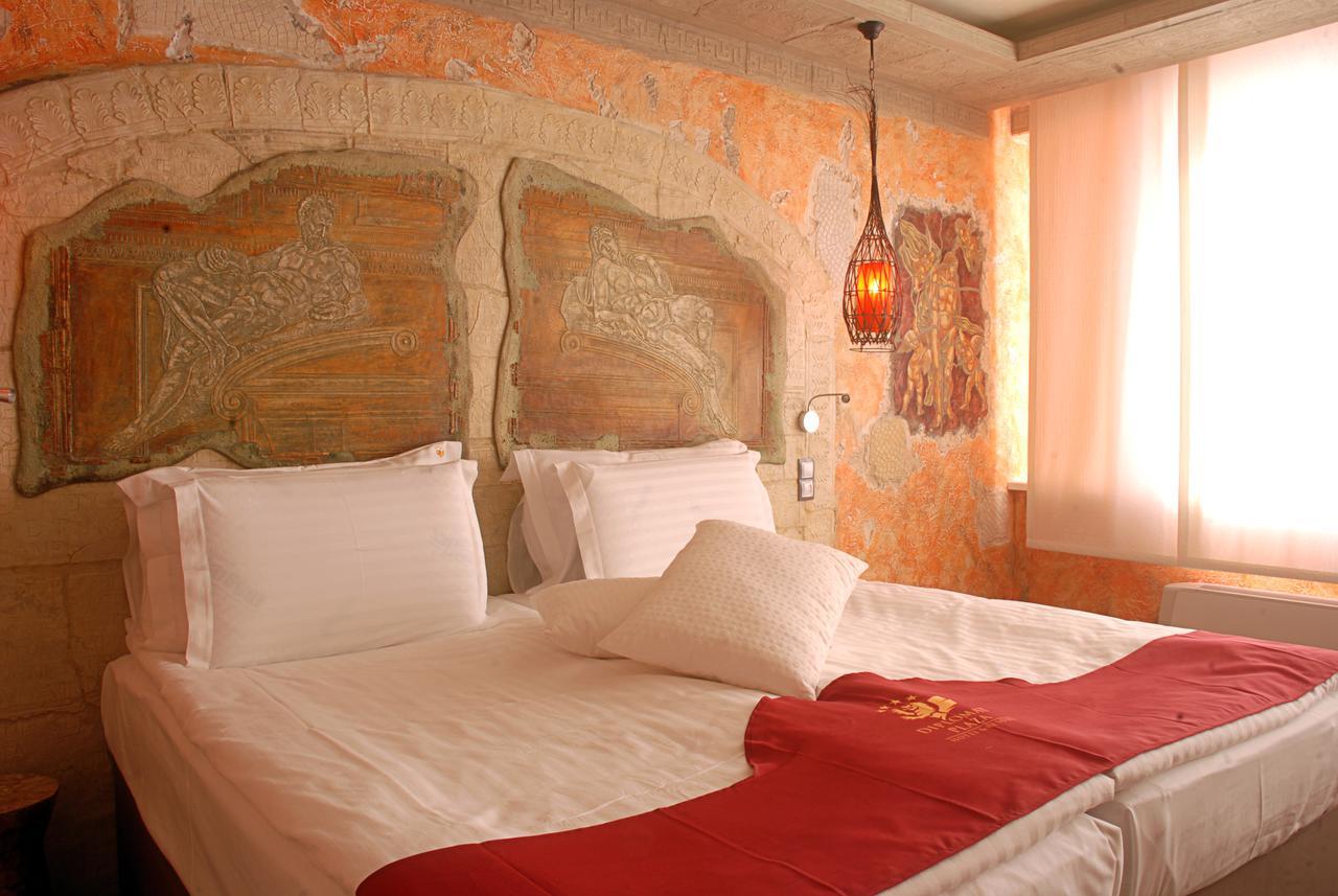 Diplomat Plaza Hotel & Resort 卢科维特 外观 照片