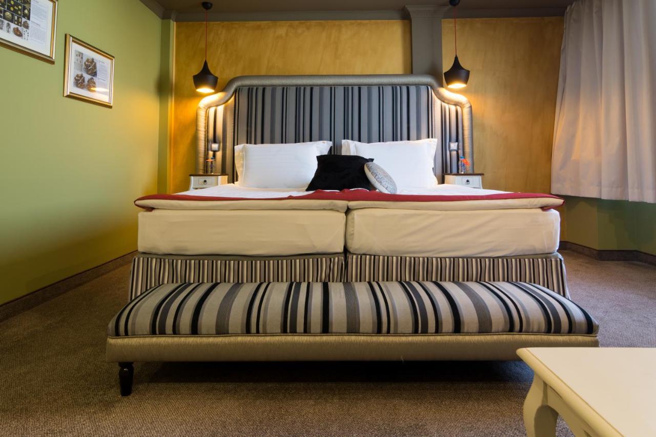 Diplomat Plaza Hotel & Resort 卢科维特 外观 照片